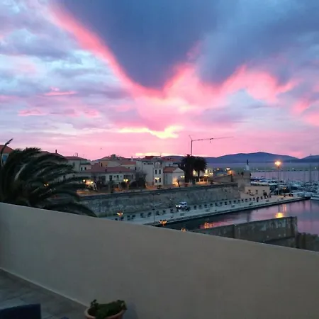 La Terrazza Sul Porto - 3*