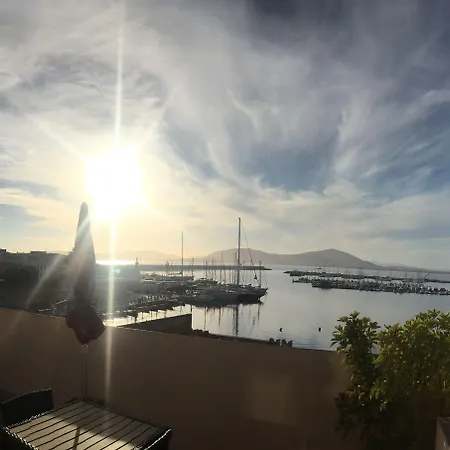 Nocleg ze śniadaniem La Terrazza Sul Porto - 3*