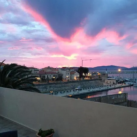 La Terrazza Sul Porto - Bed & Breakfast