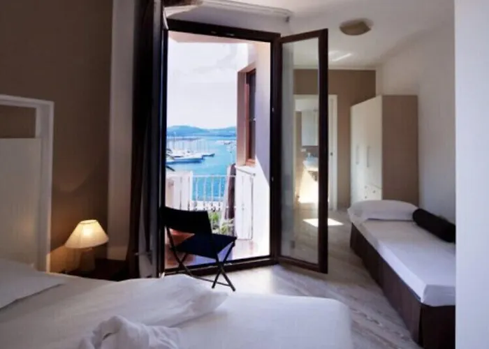 La Terrazza Sul Porto - ベッド・アンド・ブレックファスト