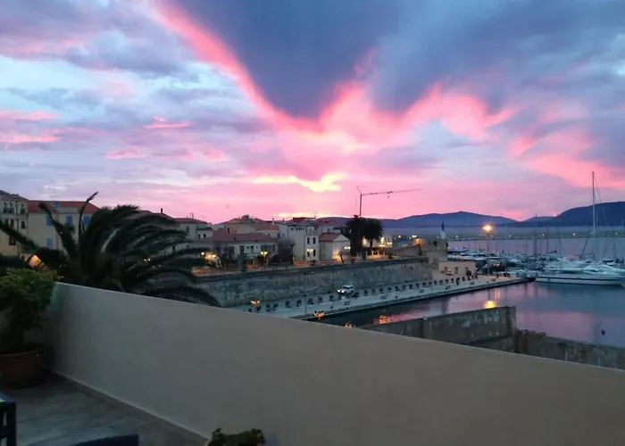 La Terrazza Sul Porto - 3*