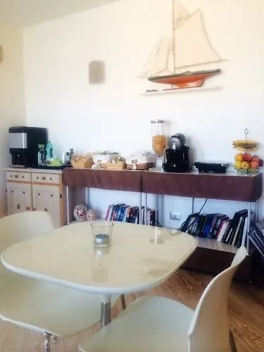 La Terrazza Sul Porto - 3* アルゲーロ