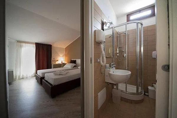 ベッド・アンド・ブレックファスト La Terrazza Sul Porto - 3*