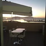 La Terrazza Sul Porto - Bed & Breakfast 3*