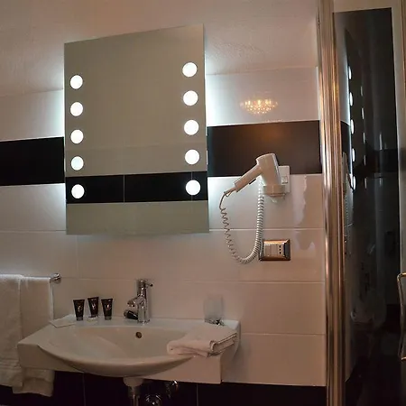 La Terrazza Sul Porto - Bed & Breakfast 3*
